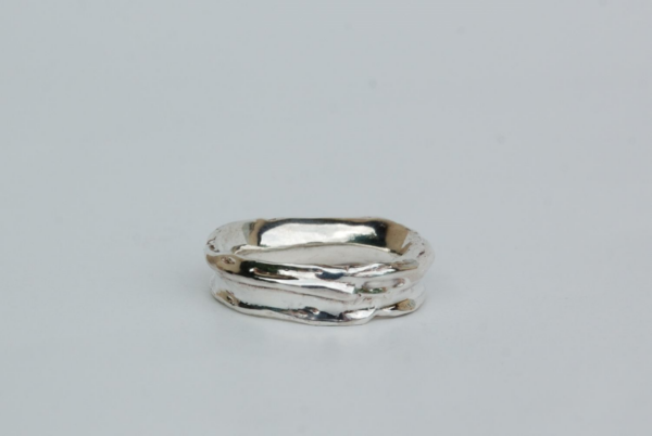besonderer Ring aus Silber